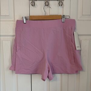 BNWT stretch woven relaxed- fit HR short 4 in size xl